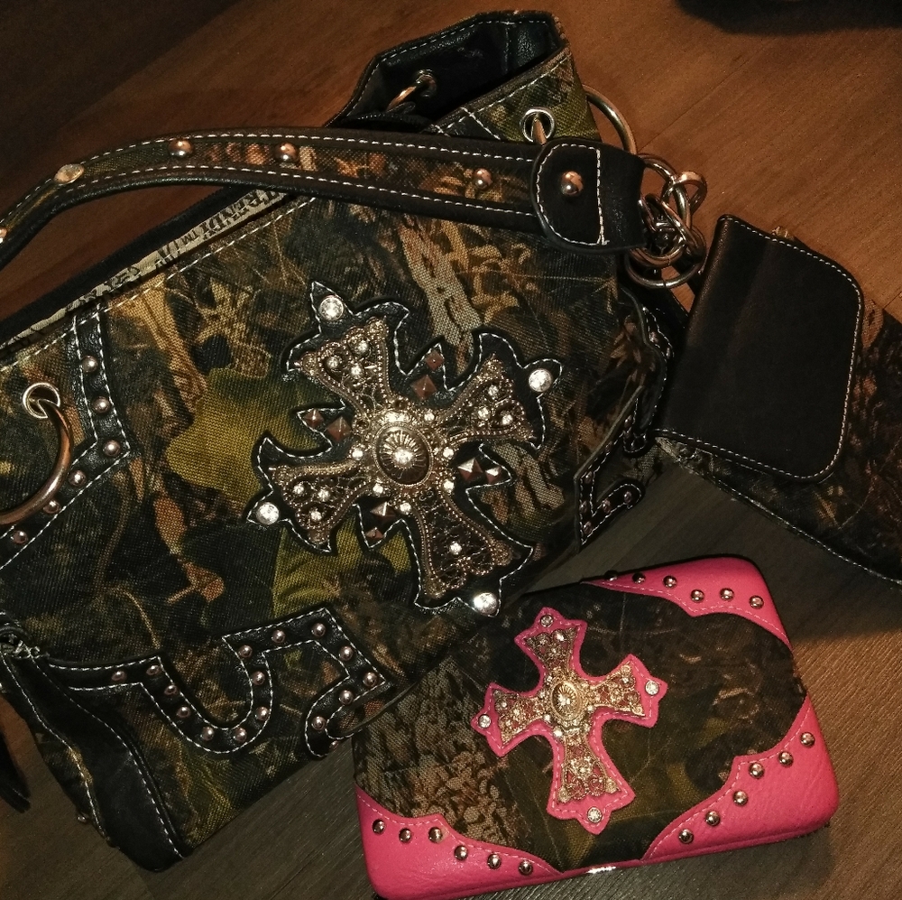 Camo Bedazzled Purse and matching wallet